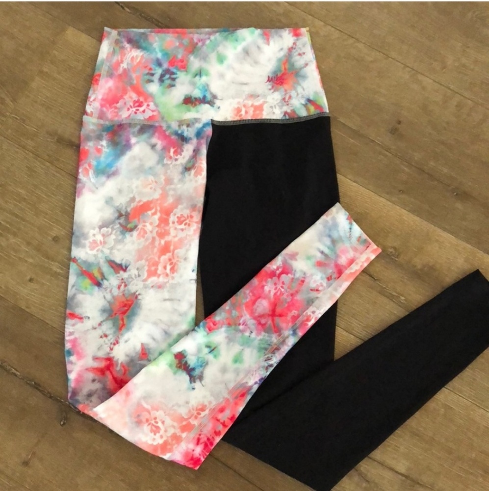 Mika split tie dye leggings